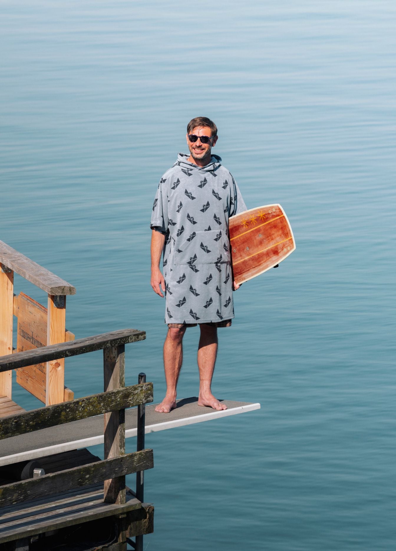 THE CAPTAIN PONCHO