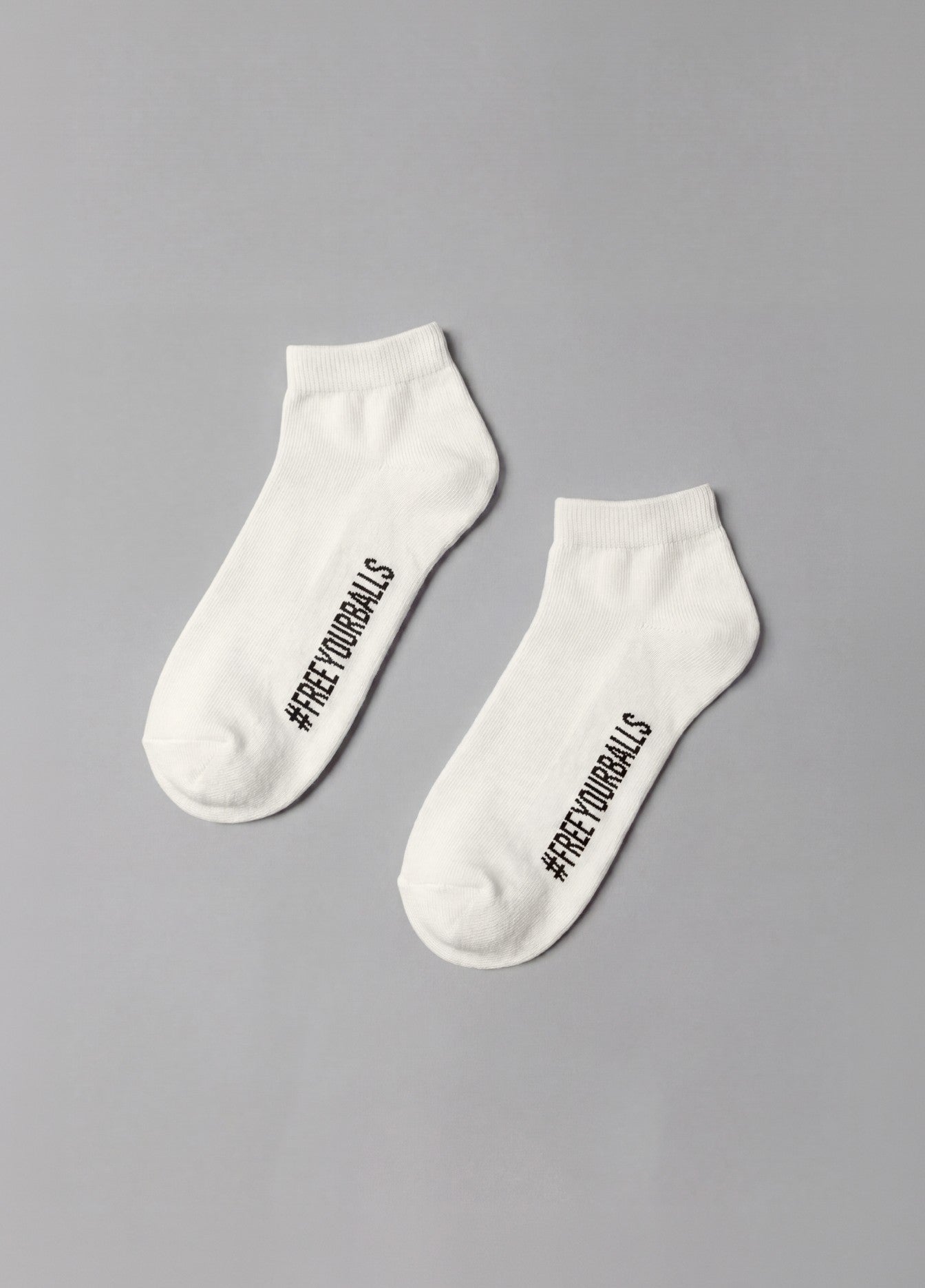 OAT MILK SNEAKER SOCKS