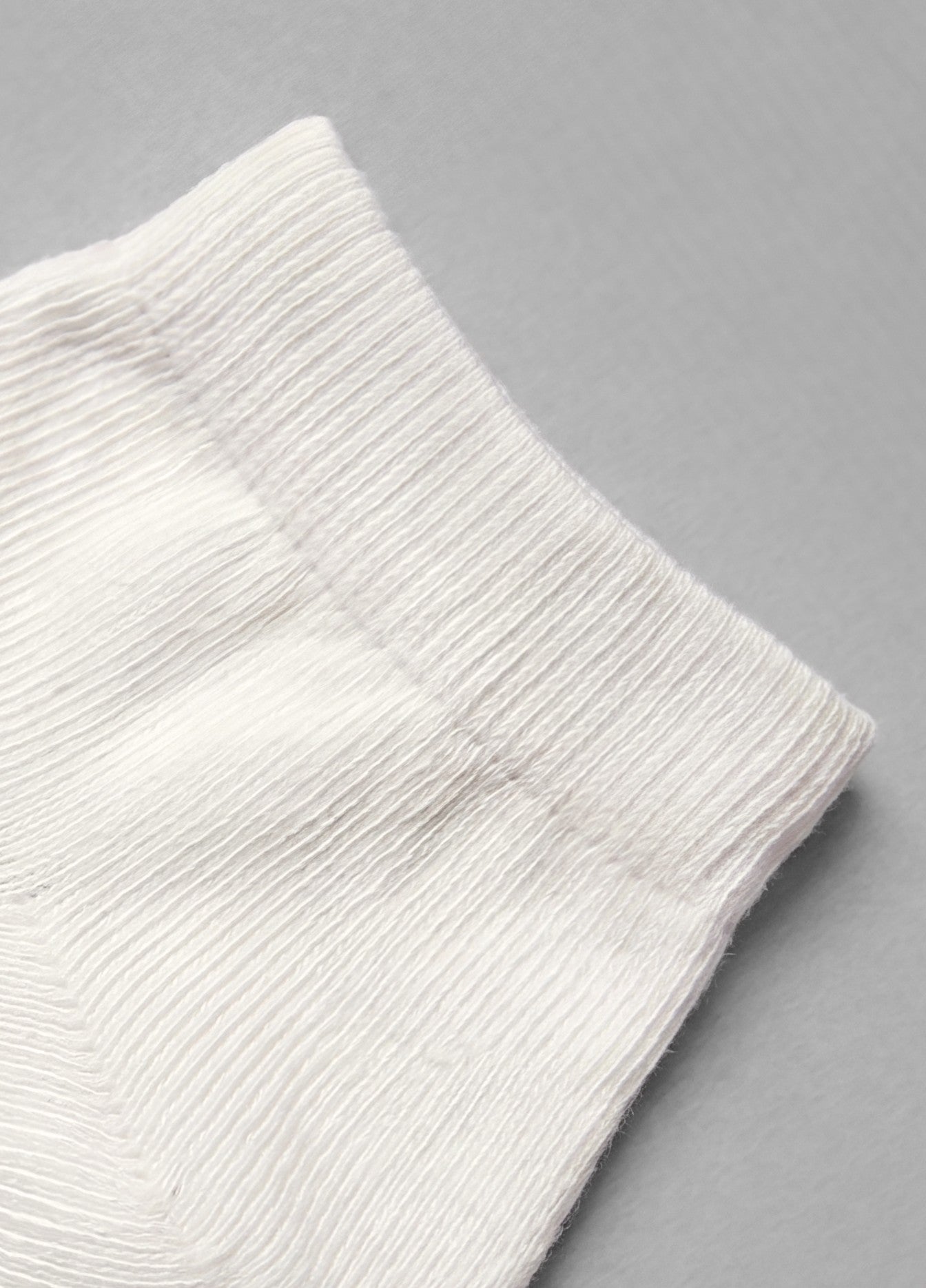OAT MILK SNEAKER SOCKS